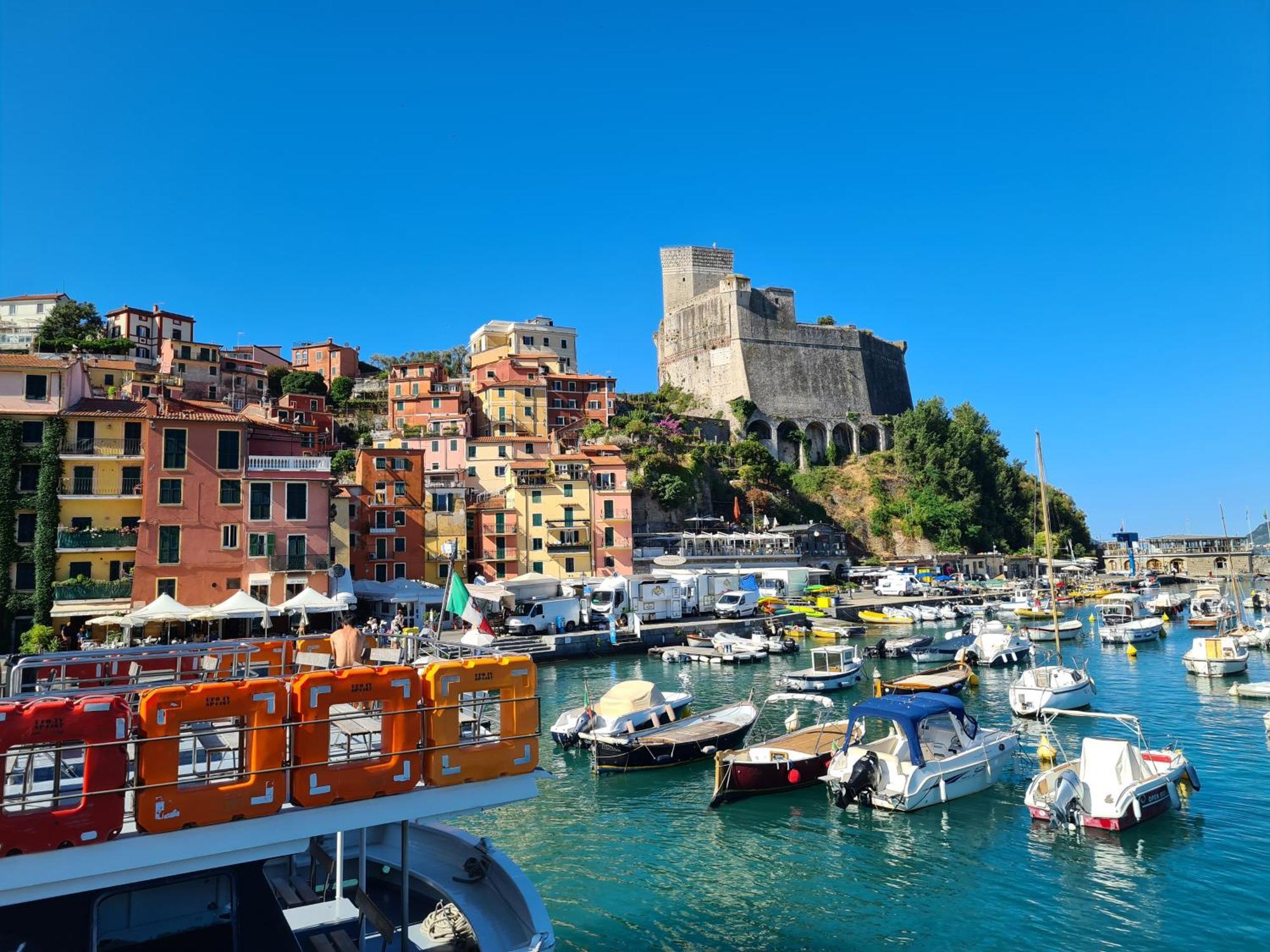 Vicolo Apartment, Pedestrian Centre, 2Bdr, 2,5 Bth, Aircondo, Private Parking, Easy To Train And Ferries, City Life La Spezia Exterior foto